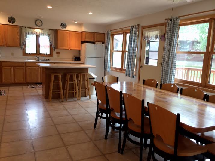 Cabin 1 dining room and kitchen